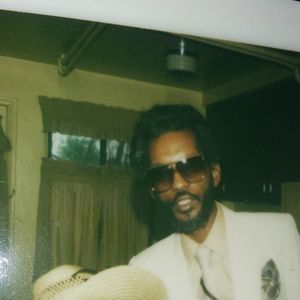 Meet your Posher, Menof